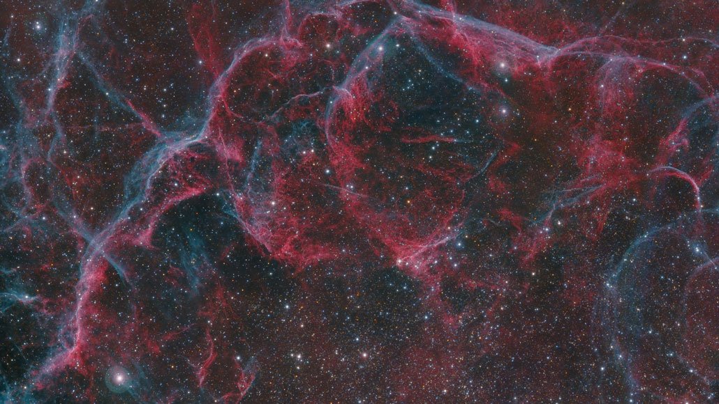 CaraSantaMaria's tweet image. Scientists have found a fingerprint of exploding stars in Antarctic snow that fell within the last 20 years. Whoa.
#Supernova #ExplodingStars #Iron #Antarctica #Snowfall
sciencenews.org/article/explod…