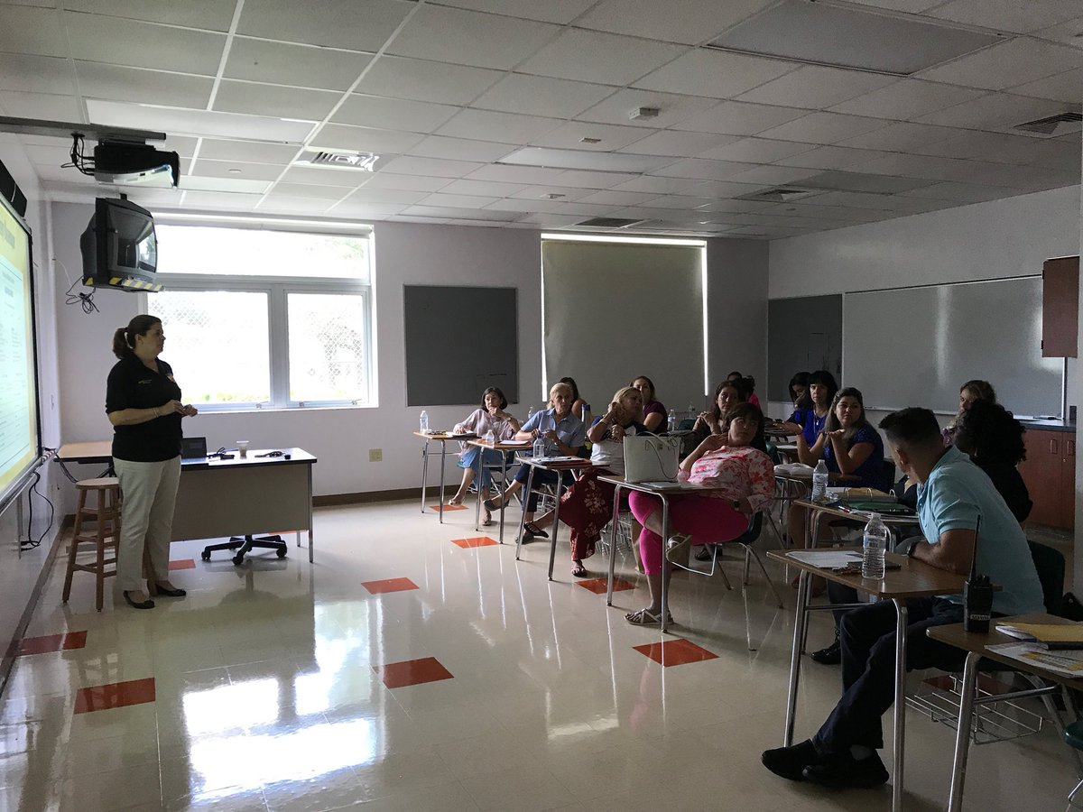 rmsfalcons's tweet photo. Opening of Schools PD with great break-out sessions focusing on Performance Matters, Restorative Justice/Panorama Data, Student Data Chats, & the School Improvement Plan! #FalconsAssemble @MDCPSCentral @MartaPerezMiami @MDCPS_MSR @mdcps_profdev @MDCPSOperations @MDCPS @MiamiSup https://t.co/5J7AUIshqE
