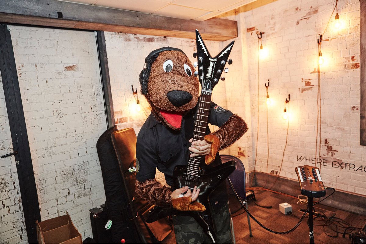Mutley__Cruz's tweet photo. Last up from the @slayduggee @bbc6music @steve_lamacq #livesession is @mutley__cruz #mutley__cruz on #guitar #Washburn #dime333 #6strings #dimebolt #slayduggee #kidslovemetal #kidsfirstmetalalbum https://t.co/6REfvjwbrA
