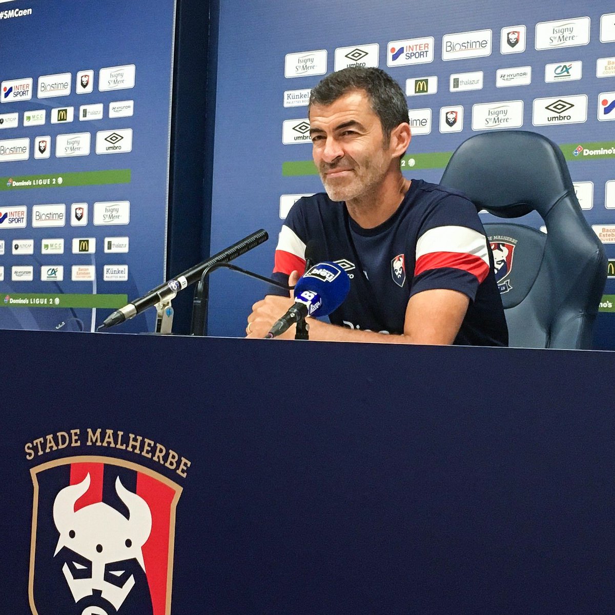 Nous sommes concentrés et travaillons pour continuer à gagner dans le championnat. Nous voulons commencer un bon cycle de victoires demain chez nous!
#smcaen #victoire