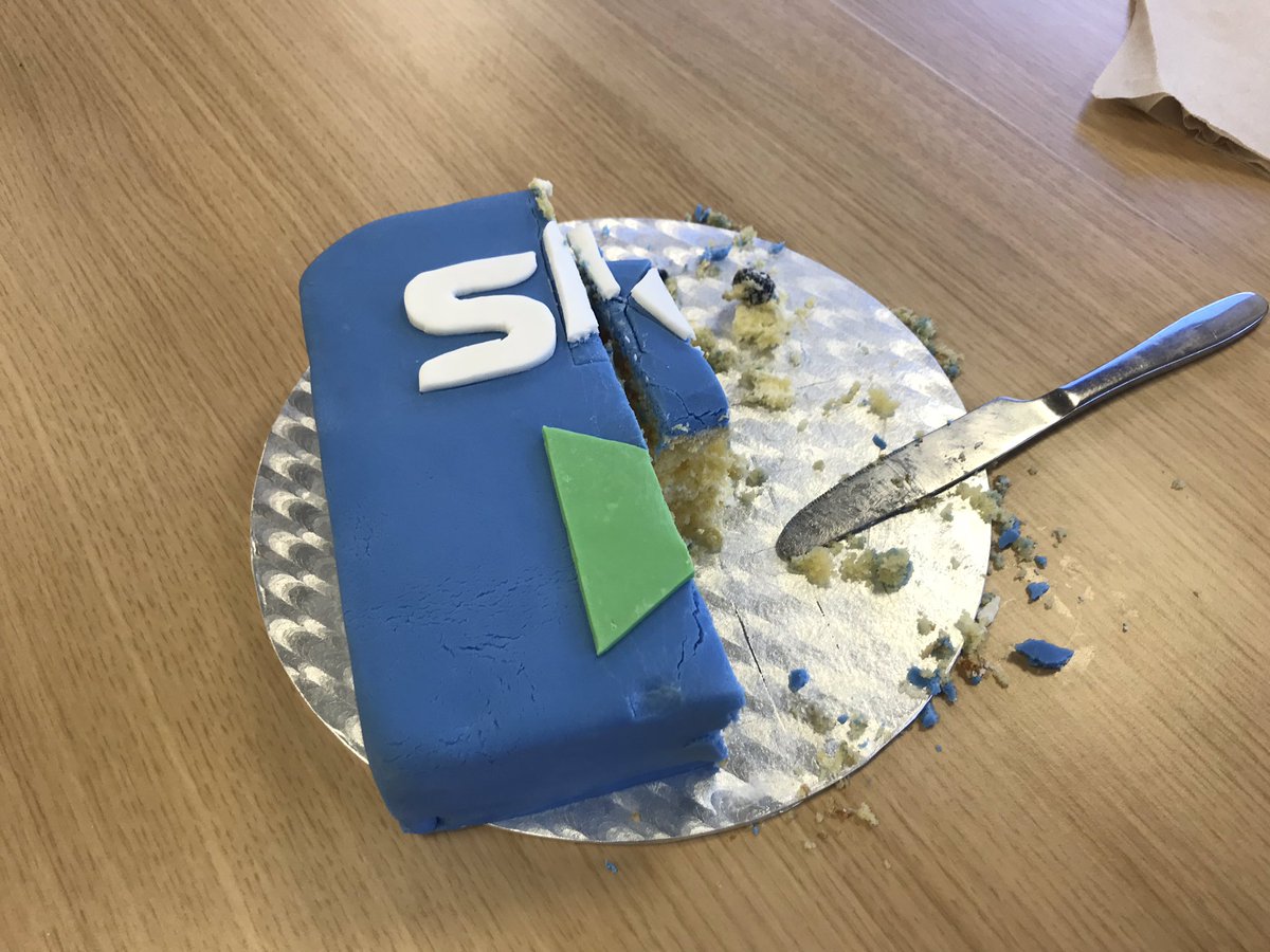 alvesj's tweet image. Yesterday was pizza today we had cake to celebrate the launch of the new Sky Go app. #lifeatsky #skydesign