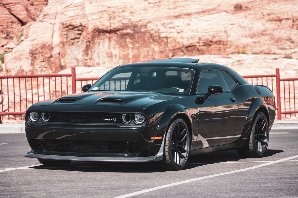 FindlayCustoms's tweet photo. SRT Hell Cat. Does anyone know the difference between the Red & Black key? π π€
*
Looking to get your ride supercharged? Stop by FIndlay Customs for a quote.
*
Photo by: @rallis98 & Nick
*
#srt #hellcat #Dodge #findlaycustoms #lasvegas #mgm #customcar #supercharge #lowrider #1 https://t.co/1U9thE1Z3t