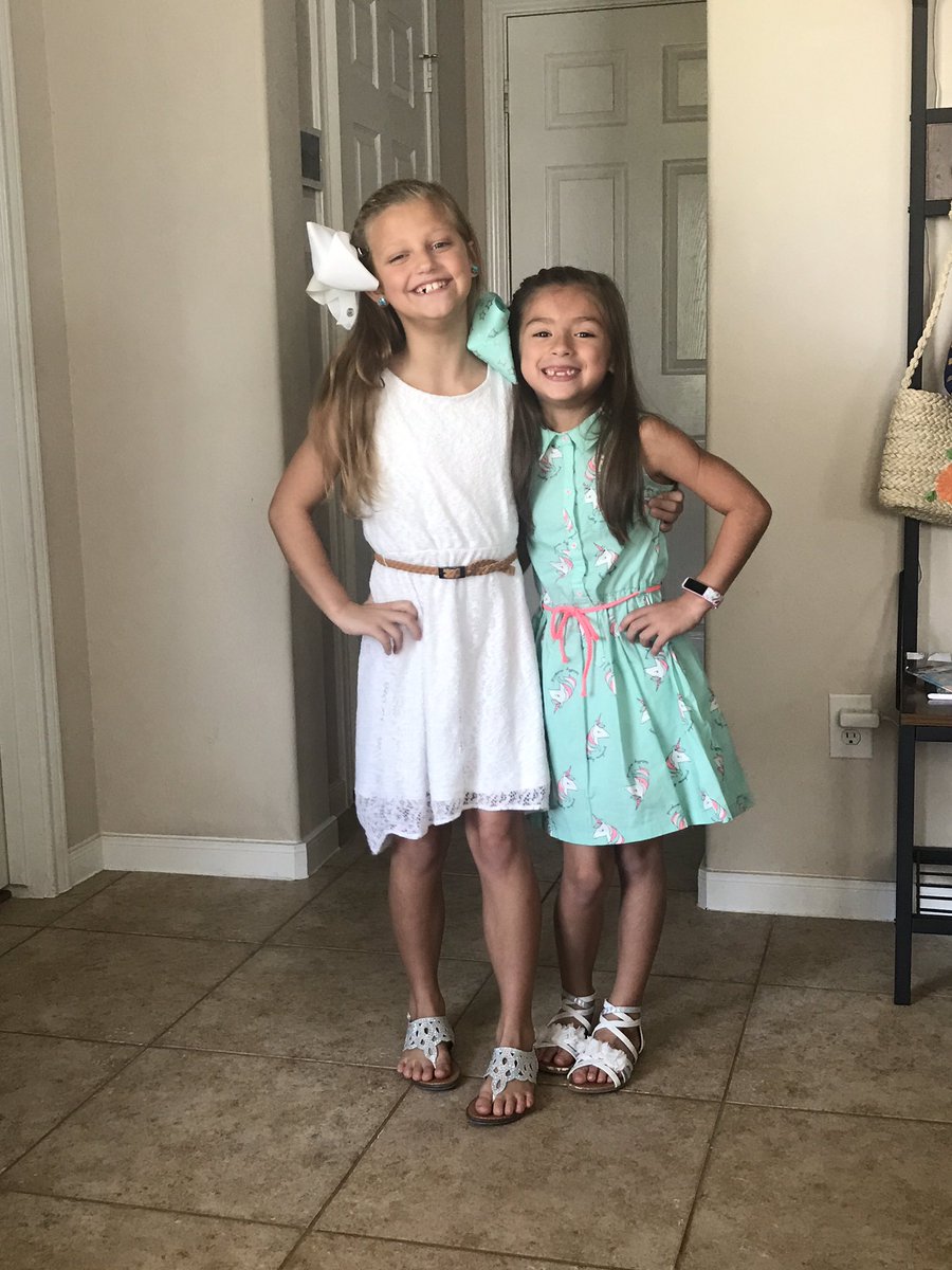 Jbullitt23's tweet photo. Lex and her friends are ready to meet their teachers! @RothKISD @KleinISD #secondgradeherewecome #MissiontoGreatness https://t.co/tkrwGWG80g