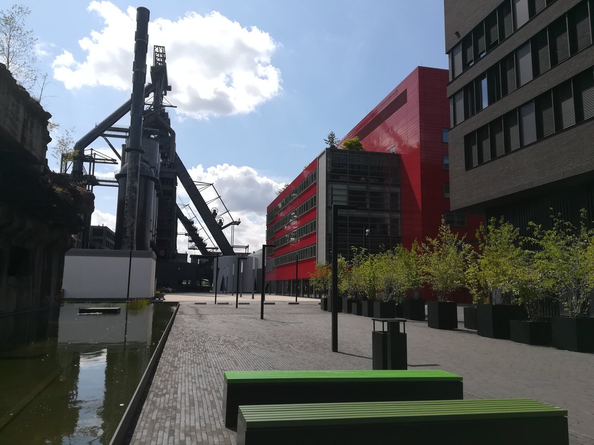 StringherM's tweet image. srun ./SummerOfHPC

The first article about the #SoHPC is out. @PRACE_RI @SummerOfHPC 

bit.ly/2KzfKbU