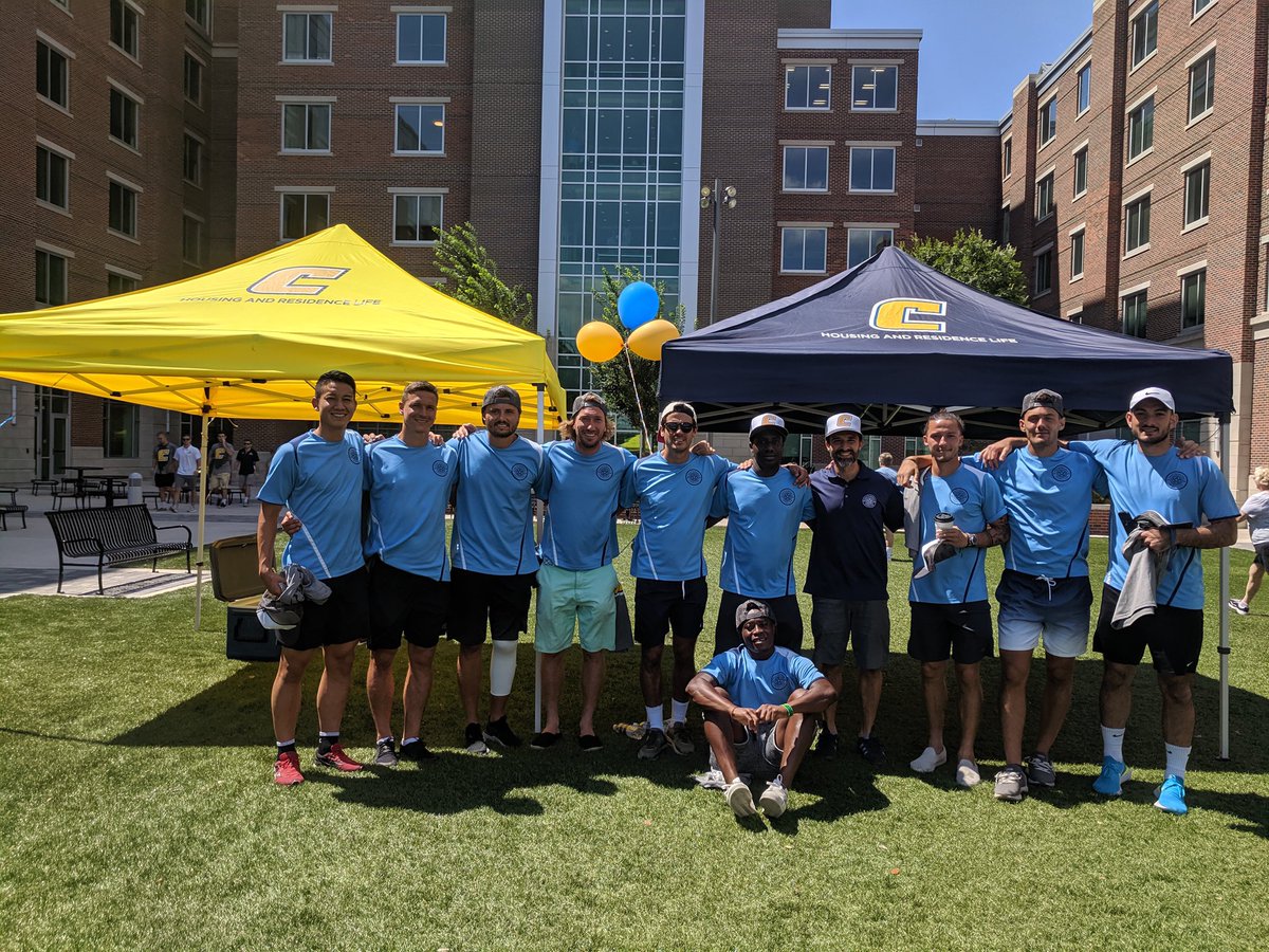ChattanoogaFC's tweet photo. It's move in day at @UTChattanooga and we were so pumped to lend a hand! So thankful for the opportunity to connect with the newest Mocs and help the community. https://t.co/Cf7iBv43WA