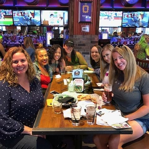 lastcallmpls's tweet photo. Pics from F.R.I.E.N.D.S Trivia last night! Thanks to everyone who came out! #friendstrivia
•
•
•
•
#mpls #minnesota #minneapolis #stpaul #mplsfoodie #twincities #mn #msp #warehousedistrict #downtownminneapolis #minneapolismn #minneapolisfoodie #northloop #northloopmpls https://t.co/pCT91zYyMp