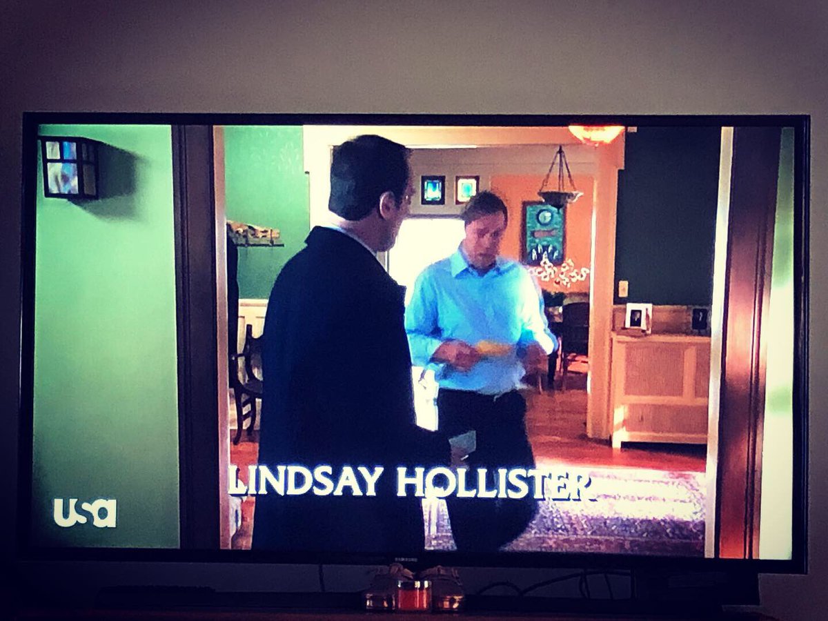 Two of my faves on my tv today! #kelligarner and @LindsHollister guest starring together on #lawandordersvu!!!