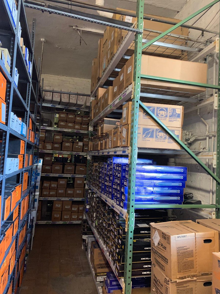 GeneralWorkForc's tweet image. Happy Thursday! The week is almost over! Let&apos;s take a look at what our employees had been working over the week! #generalworkforce # number1 #staffingsolutions #warehousing #NYC