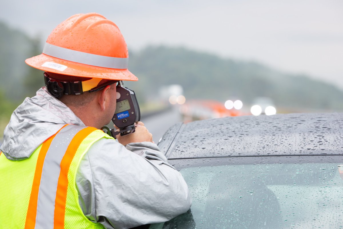 nyspolice's tweet photo. One of the construction workers you see in a highway work zone could actually be a State Trooper! We are working with @NYSDOT on Operation Hardhat to crack down on reckless driving in work zones. Slow down, move over, and put away your smart phones. #WorkZone https://t.co/qtMJ61RIrj