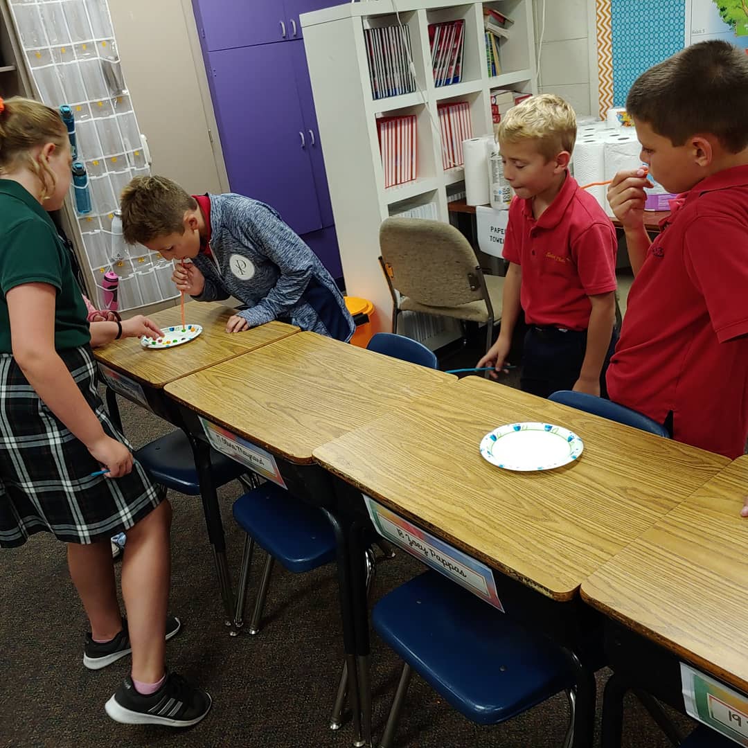 MissFahrbach's tweet photo. A fun team building activity today! Love the encouraging words from teammates! #teambuilding #firstdaysofschool @spx7200 https://t.co/HYBpckH8Np