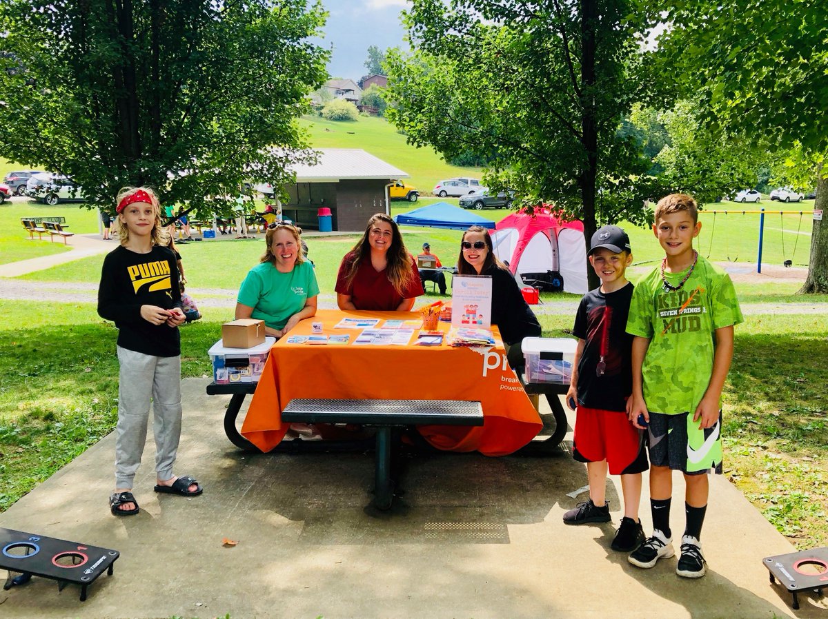 The Blueprints team attended the 17th Annual Stuff the Bus Event in Waynesburg, put on by the United Way of Greene Co. We got to hand out information on all of our programs and meet some awesome kids Thank you to everyone who donated!