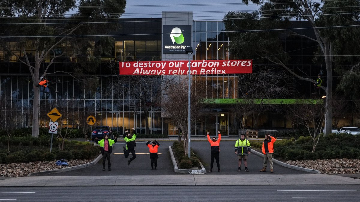 ForestCVic's tweet photo. Australian Paper have visitors this morning. This (Japanese owned) company are responsible for the ongoing destruction of Victoria's native forests for Reflex paper. #RejectReflex #LogOffKingLake https://t.co/4U829JGZmc