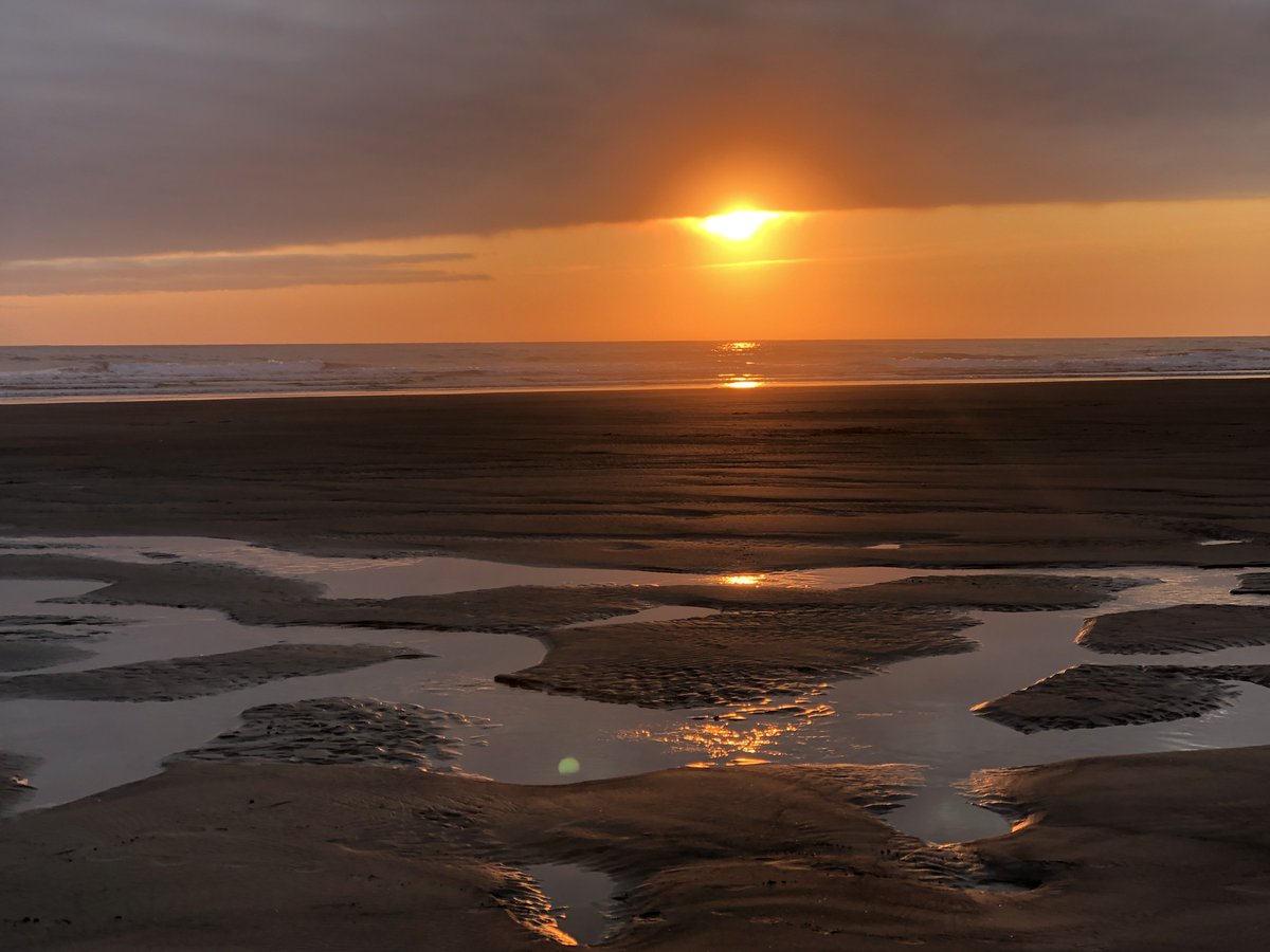 Enjoy this sophisticated office away from the city.
normrice.com/manzanita3