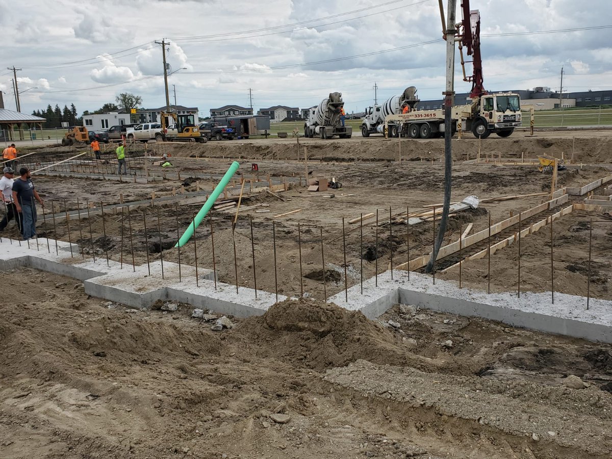 WinklerConcrete's tweet photo. Poured the footing for Winkler's newest hotel. Thanks for the order @dnpconstruction Pumping services provided by @_sexy_shirt_john #dnp #bestwesternwinkler #winklerconcrete #pumpingconcrete #concrete #concreteworkshard https://t.co/zI851qlNs0