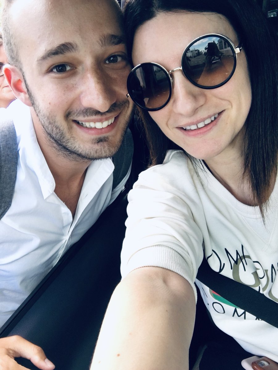 iamcarmine_'s tweet photo. Torneremo così..e sarà bellissimo ❤️💙
@LauraPausini #laurapausini #fattisentire #haztesentir #fattisentireancora #haztesentirmas #inquestanostracasanuova #biagioantonacci #lbstadi2019 @biagioantonacci https://t.co/eQEPXwiDyG