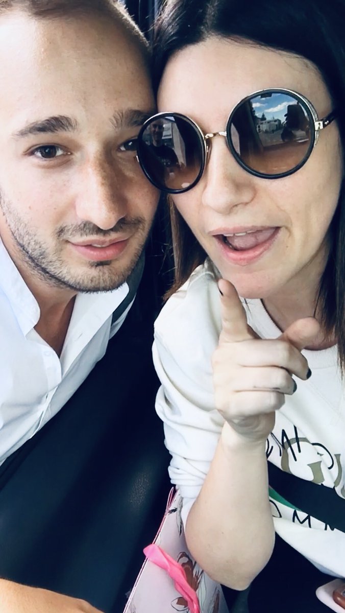 iamcarmine_'s tweet photo. Torneremo così..e sarà bellissimo ❤️💙
@LauraPausini #laurapausini #fattisentire #haztesentir #fattisentireancora #haztesentirmas #inquestanostracasanuova #biagioantonacci #lbstadi2019 @biagioantonacci https://t.co/eQEPXwiDyG