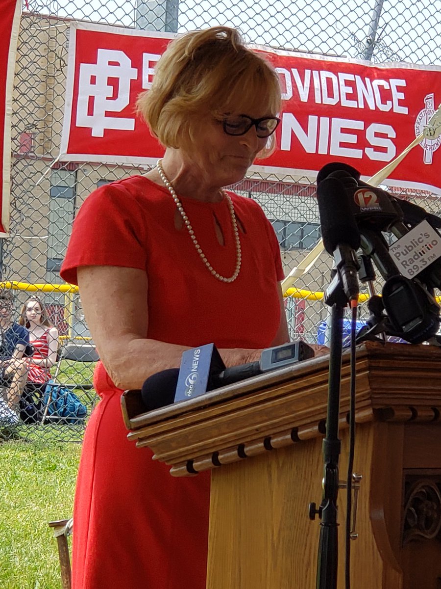 Emma G. Whiteknact Elementary School tweet media