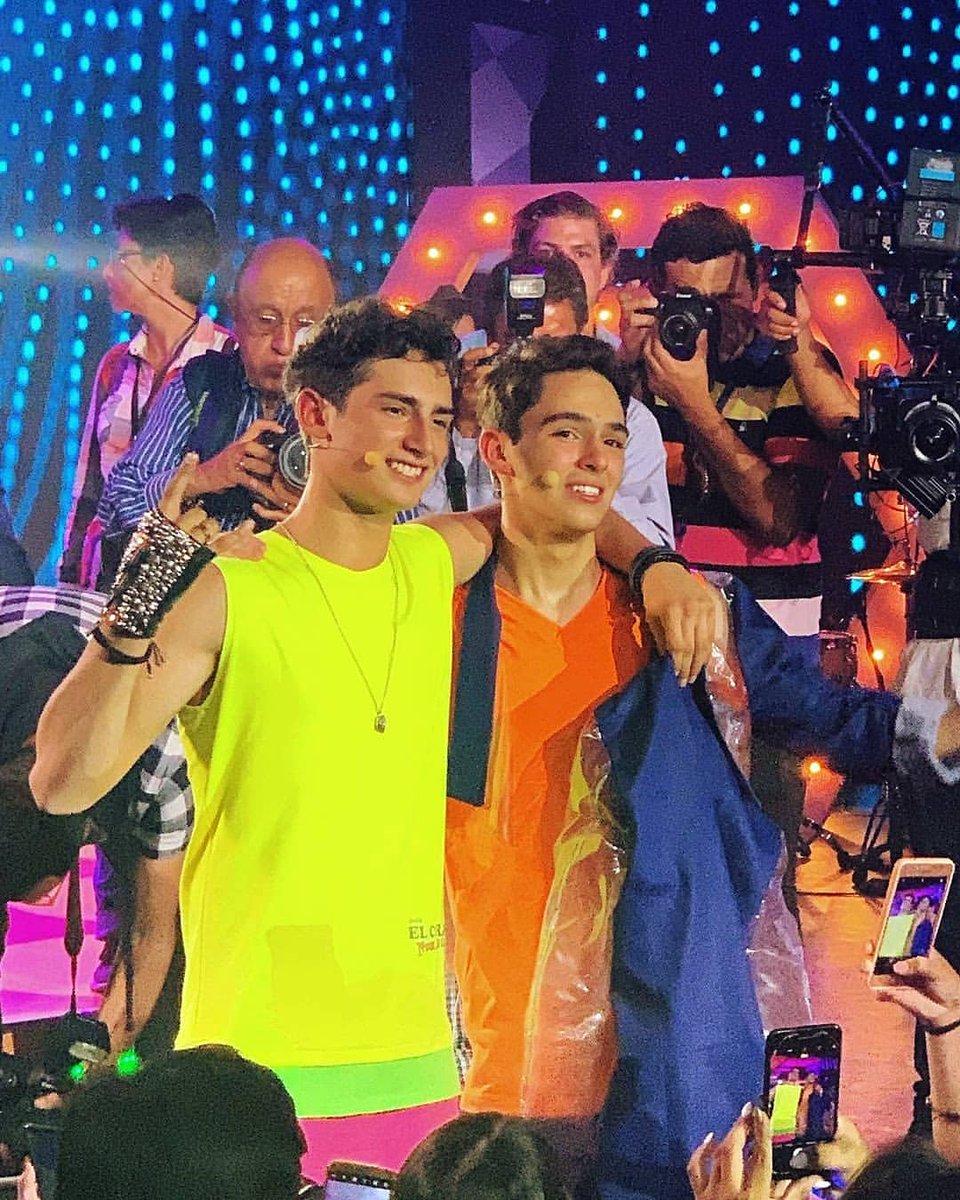kitdonuts's tweet photo. Den RT qlos
SIEMPRE ARISTEMO
#KCAMexico #EmilioOsorio #JoaquinBondoni https://t.co/mbnUTFYm0K