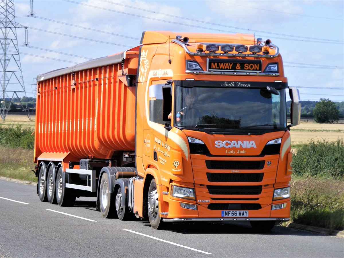 forthrightjames's tweet image. Really starting to warm to these current/next gen Scanias now. Especially when a couple of stunners like these examples from the smart fleets of M.Way &amp;amp; Son &amp;amp; Grays Farms pass by! :D @ScaniaUK @TrucknDriver @truckingmag