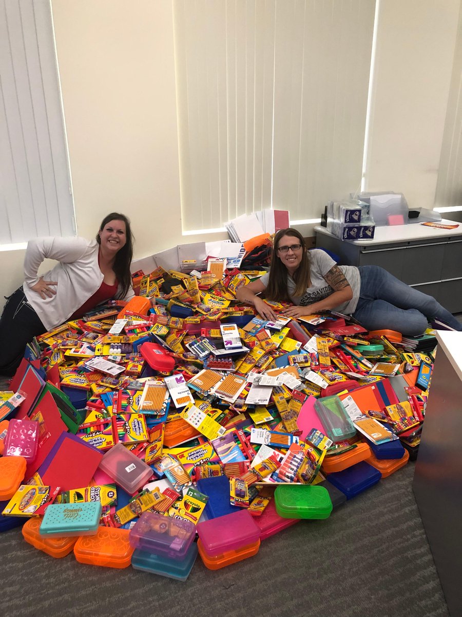 NewsFromHD's tweet photo. 180 backpacks with donated school supplies delivered to kids in need in Northern #Nevada? ✔ Check! ✔ Our friends at @nvfood4thought, Kiwanis Club Dayton, Project School Days joined forces with our Carson City office to made it happen! #BackToSchool https://t.co/56qODSNyXC