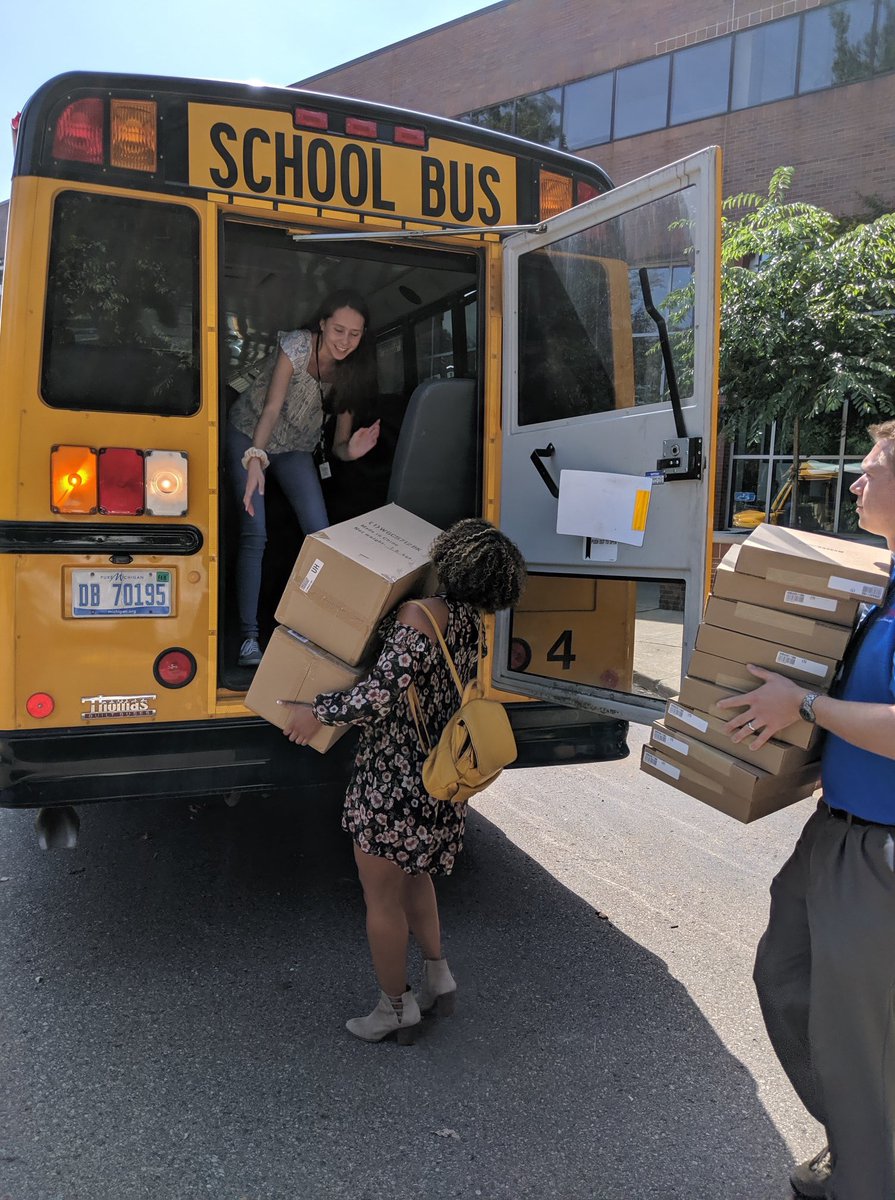 Southfieldk12's tweet photo. We thank @DENSOinNA for providing our students with the supplies they need to start the school year off right. https://t.co/FO6fLmtX4I