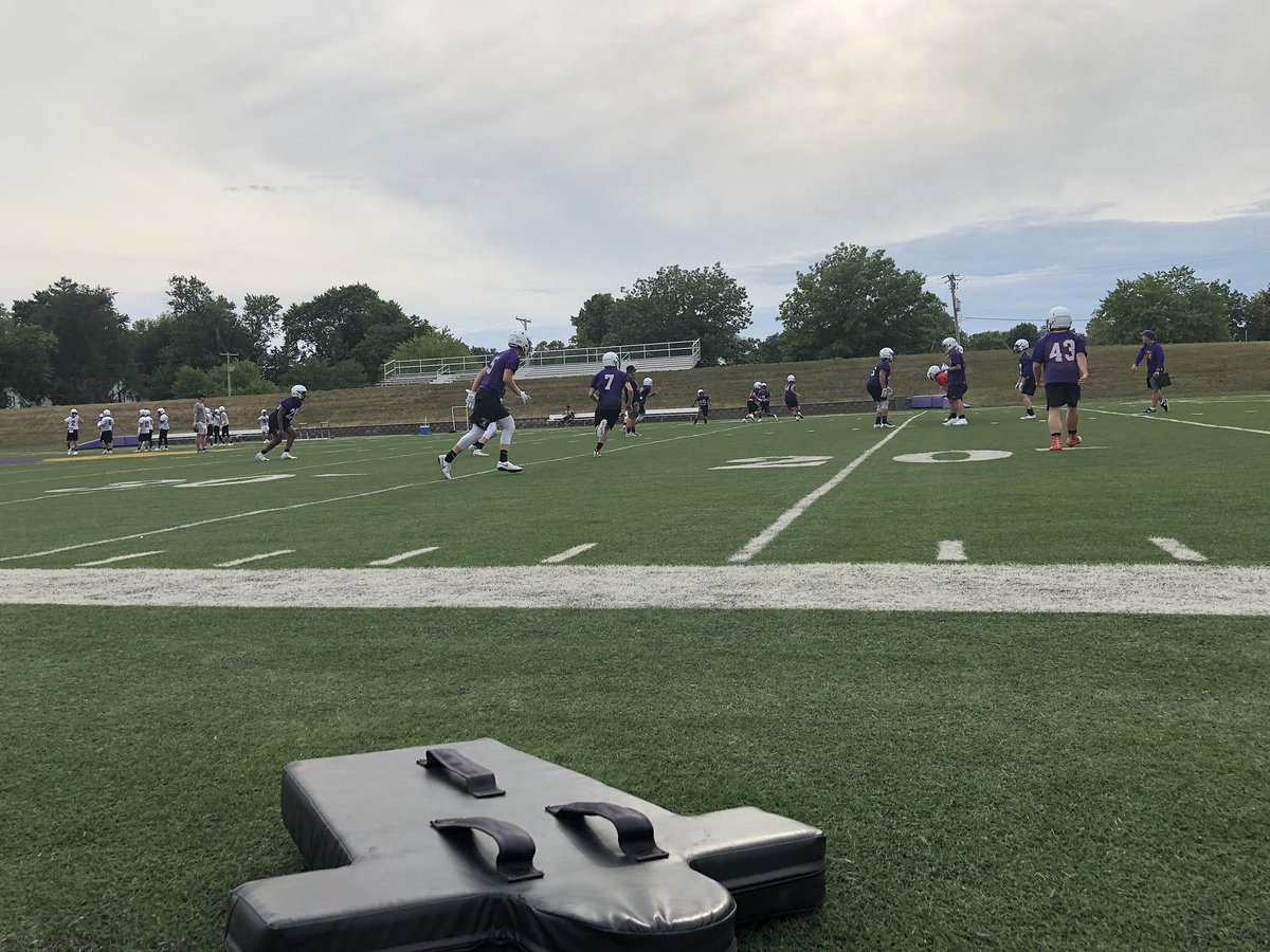 matthewlwheaton's tweet photo. Members of the @KnoxCollegeFB team put in work Thursday evening during the first practice of the 2019 season for the @KnoxPrairieFire https://t.co/ryHbD1LArp