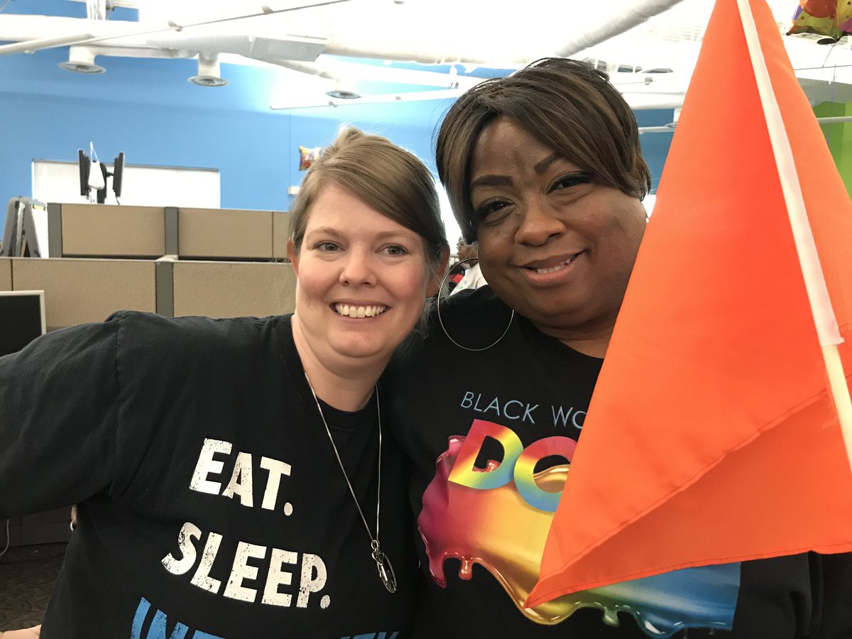 Queen Moca got her first sale on her first day!!!! #salesdayone <a href="/BlakeLiebmann/">Blake Liebmann</a> <a href="/OKC_CC_Quail/">OKC Quail Thunder</a> <a href="/anthonyetuggle/">Anthony E. Tuggle</a>