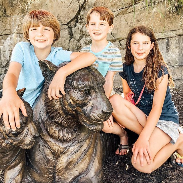 Zoo day! 🐅🦒🐘 Once a month, we close up the books and enjoy a day at the zoo for homeschooling. The boys are taking a K-2 science class and Lydia Grace is enrolled in a 3-5 science class. I love that we live in an area that offers so many opportunitie… ift.tt/2YLFE4K