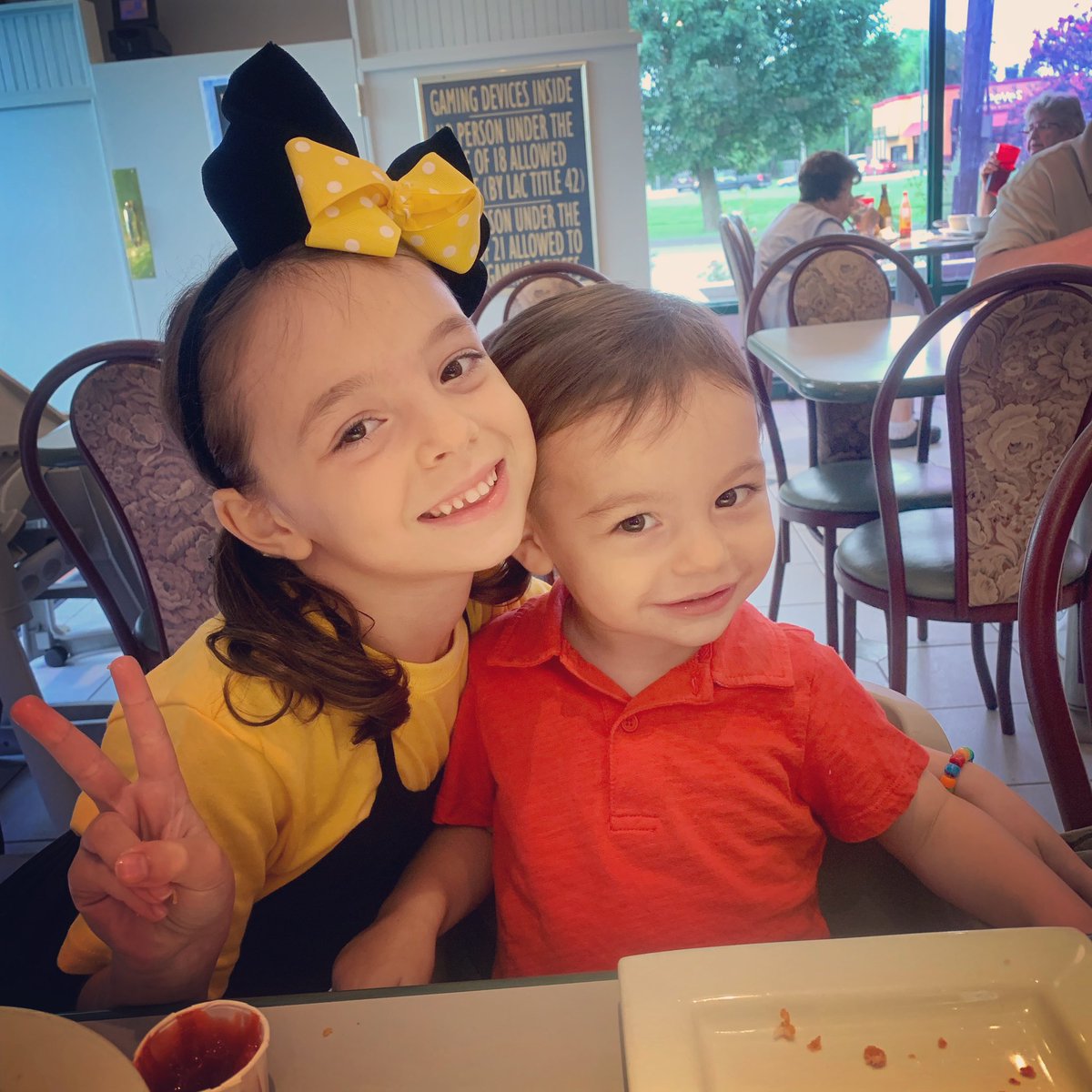 stuntwitz's tweet photo. My two little #hotpotatoes are ready for @thewiggles concert!
.
.
#lojoho #imajanation #thewiggles #emmawiggle #simonwiggle #werereadytowiggle https://t.co/BKqs9jjbku