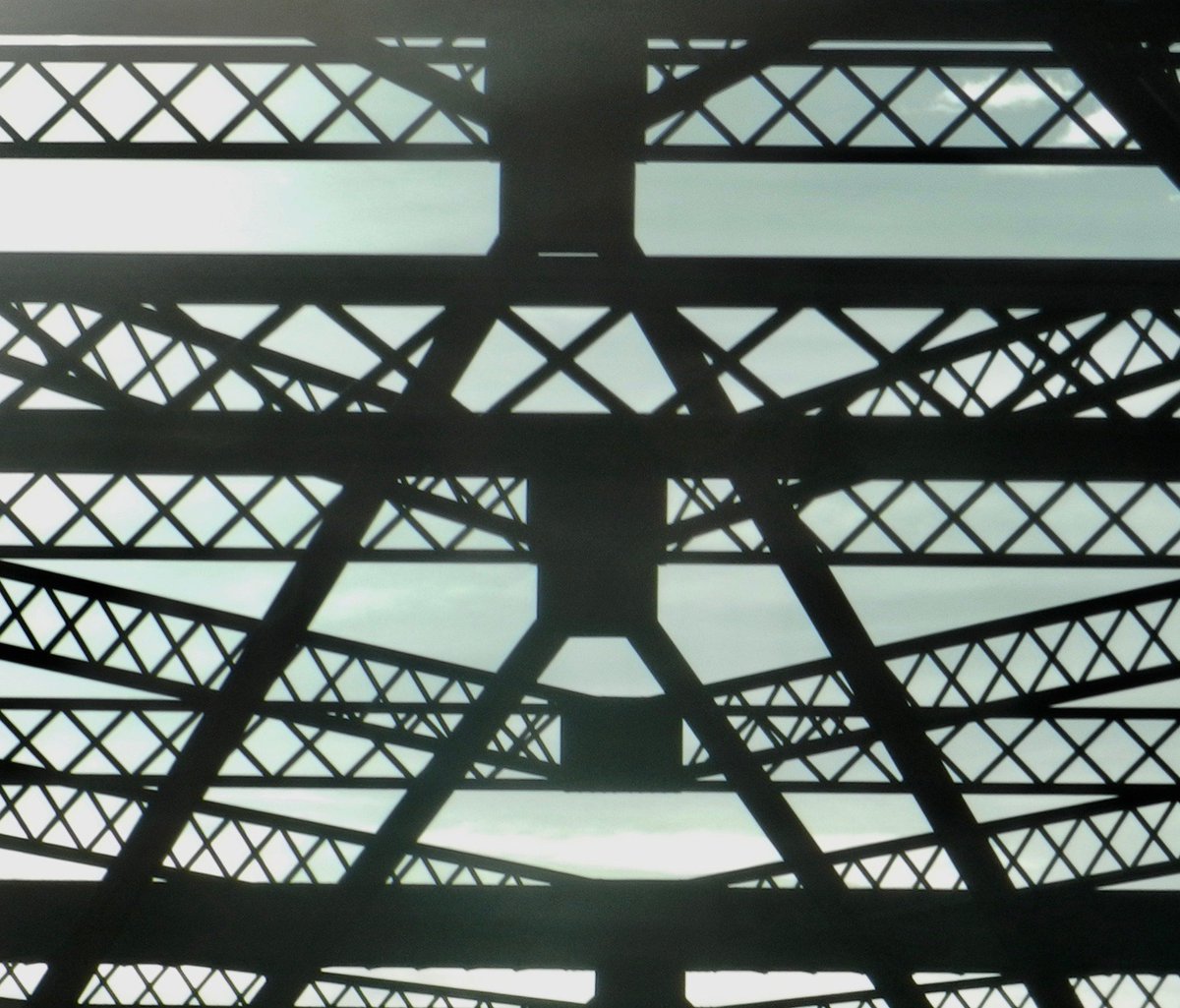 neocurio1's tweet photo. mATHEWS bRIDGE #mathewsbridge #bridge #cantilever #span #jacksonville #iron #Florida #grid #patterns #neocurio #artatak https://t.co/e8YRYUM5z4