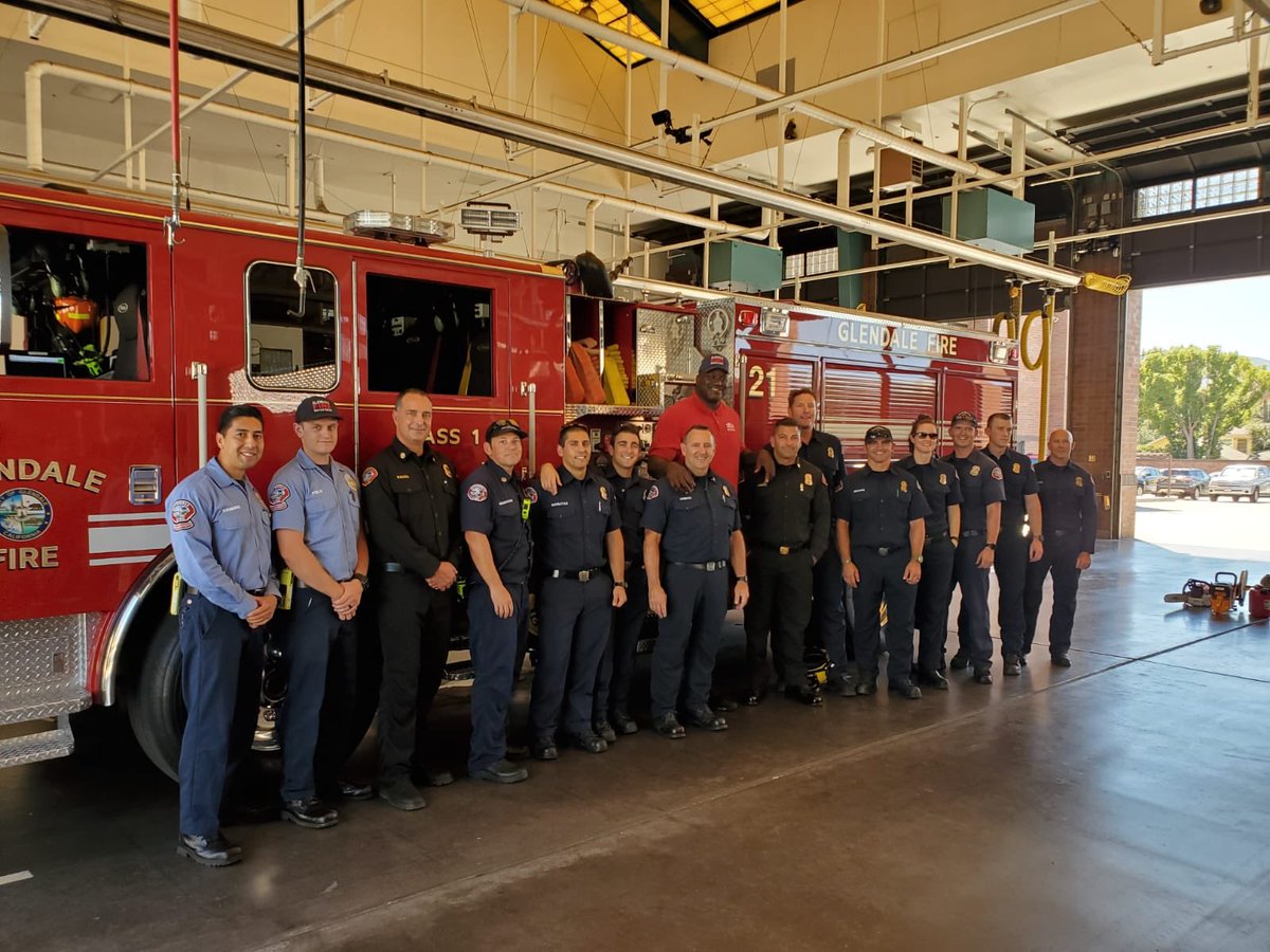 Had a special visitor at work today. <a href="/SHAQ/">SHAQ</a> swung in to drop off some pizzas and thank the on duty crew for their work. A super cool and down to earth BIG man. Thank you Mr O’Neal 👍