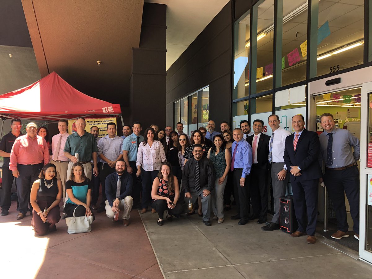 cojeda13's tweet photo. Great Y Más market meeting in San Diego(R63) today!  Team is ready to take Y Más to the next level.  Special thanks to John Crocker &amp; DL Ralph Baez for hosting the team in their model store 9140. Thank you Reza for setting the tone! #ymas https://t.co/updh00Fi0d