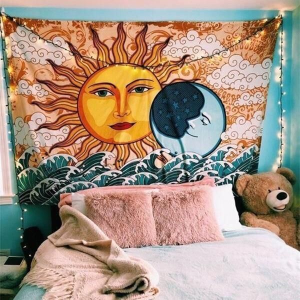 IsabelsCIoset's tweet photo. Sun &amp; Moon Tapestry 🌝🌚 https://t.co/LS1F0baCjL