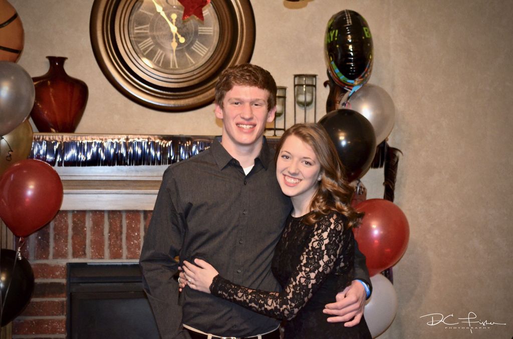 From dating in high school to a wedding after college - it's been a fun ride for these two!
#throwbackthursday #dating #wedding #photographer #canon #fisher