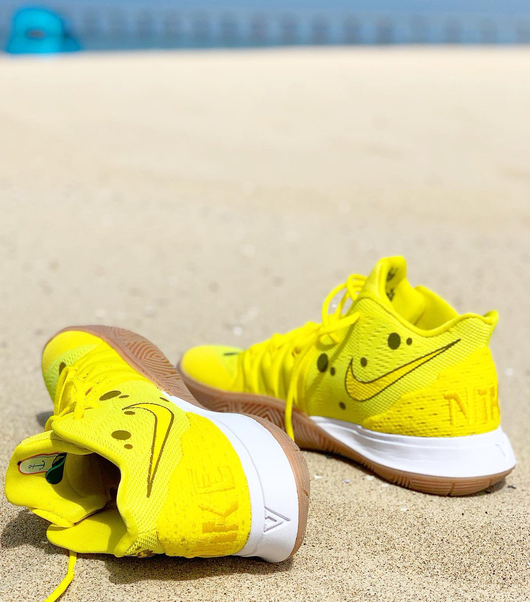 SAbdelhamid's tweet photo. La collab Bob l’éponge X Nike : C’est validé !!! 😂😂😂😂 Posez pas trop de questions merci.
#spongebob @SpongeBob 💛 https://t.co/28MQsHc08p