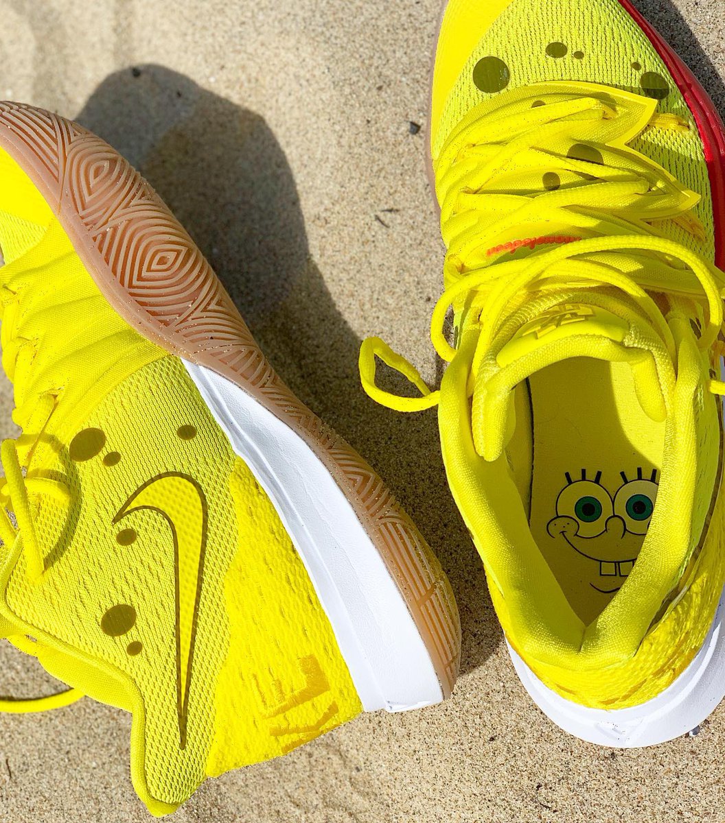 SAbdelhamid's tweet photo. La collab Bob l’éponge X Nike : C’est validé !!! 😂😂😂😂 Posez pas trop de questions merci.
#spongebob @SpongeBob 💛 https://t.co/28MQsHc08p