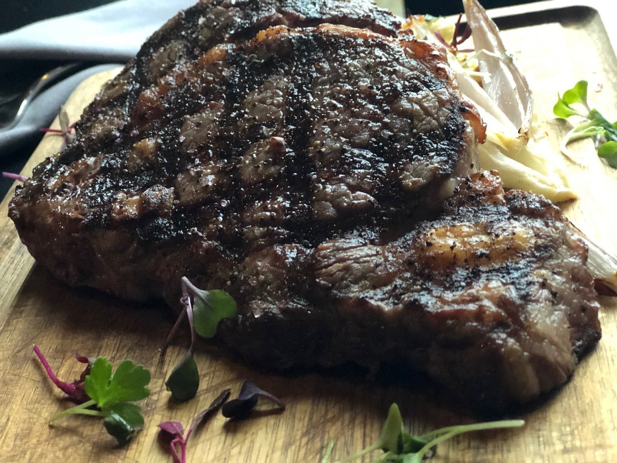 CuveeWineTable's tweet photo. TONIGHT'S SPECIAL 
Grilled 10oz American Wagyu Black Hawk Farm ribeye , blistered tomato, feta cheese, balsamic vinegar, sweet potato wedges https://t.co/QejCistMLT