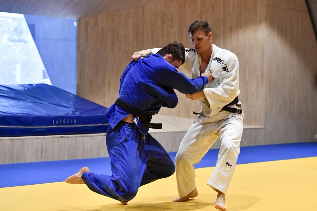 JudoBel's tweet photo. Hard preparation for the belgian judokas 🥋 before the World Championships in Japan 🇯🇵
(📸 @BelgaSport)
#Judo #JudoWorlds https://t.co/701UWgWXcv