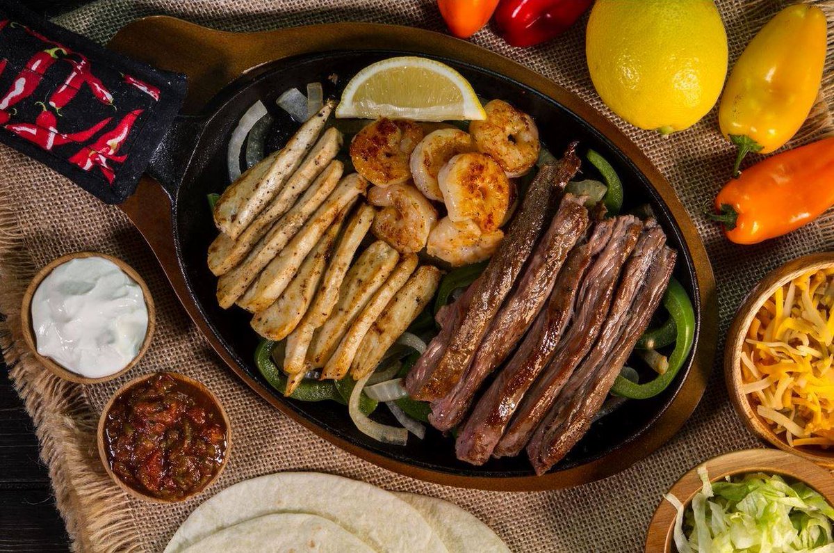 apollobeefs's tweet photo. Fajita Thursday 9.99$ https://t.co/YJHGcPFSjR