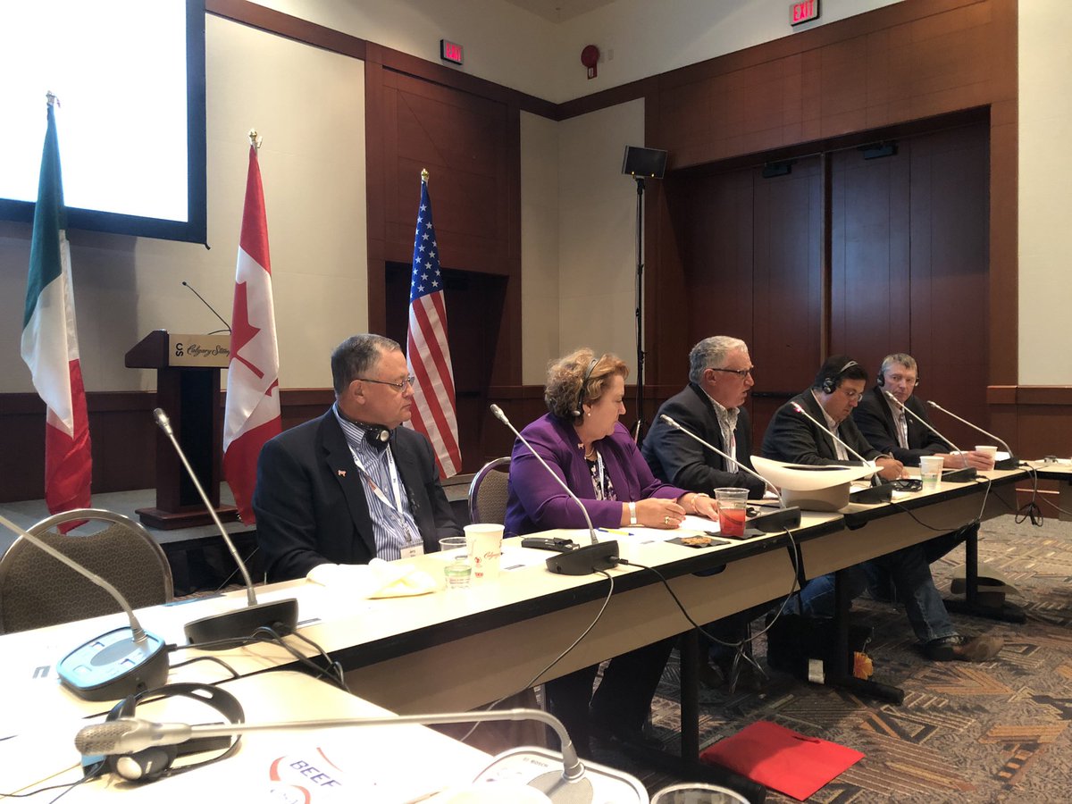 FawnJackson1's tweet photo. Kicking off the trilateral meeting at #CBIC2019 🇨🇦 🇺🇸 🇲🇽 @CdnCattlemen @BeltwayBeef @CNOG_MX https://t.co/cVOD7jVEwQ