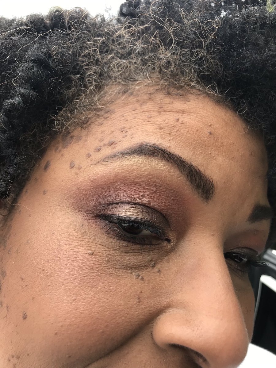 mmmusings's tweet photo. Amazing experience with the new #ABHxJackieAina palette! Work-ready with Ginger, Edged, Lituation, with a little Dwollars and Soleil sprinkled on top! Hope I did Auntie @jackieaina proud! #jackiejackiejackiejackie #damnhoodedeyes #timeforcontacts #mamapatmcglips #NOFILTER https://t.co/lEGbTKJQ8H