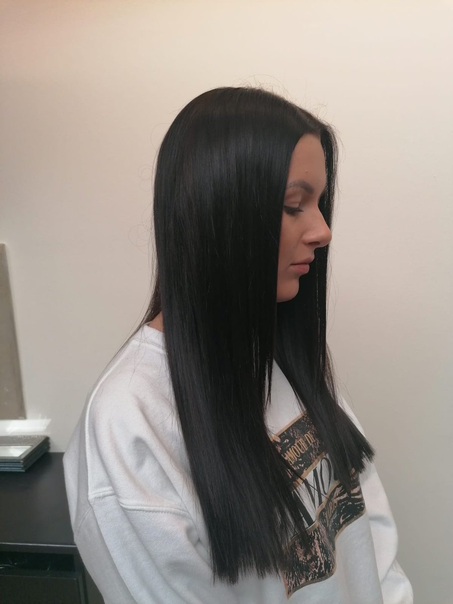 THBofPenarth's tweet photo. Our Beauty Therapist Amy wanted thicker &amp; fuller looking hair...

So that's exactly what our Janine created for her😍👇

Gorgeous full head of @Hairdreams hair extensions! What a difference! 

https://t.co/NOCBayuscU #Penarth #ValeOfGlamorgan #Cardiff #SouthWales #EliteSalon https://t.co/9bCFIEeIJU