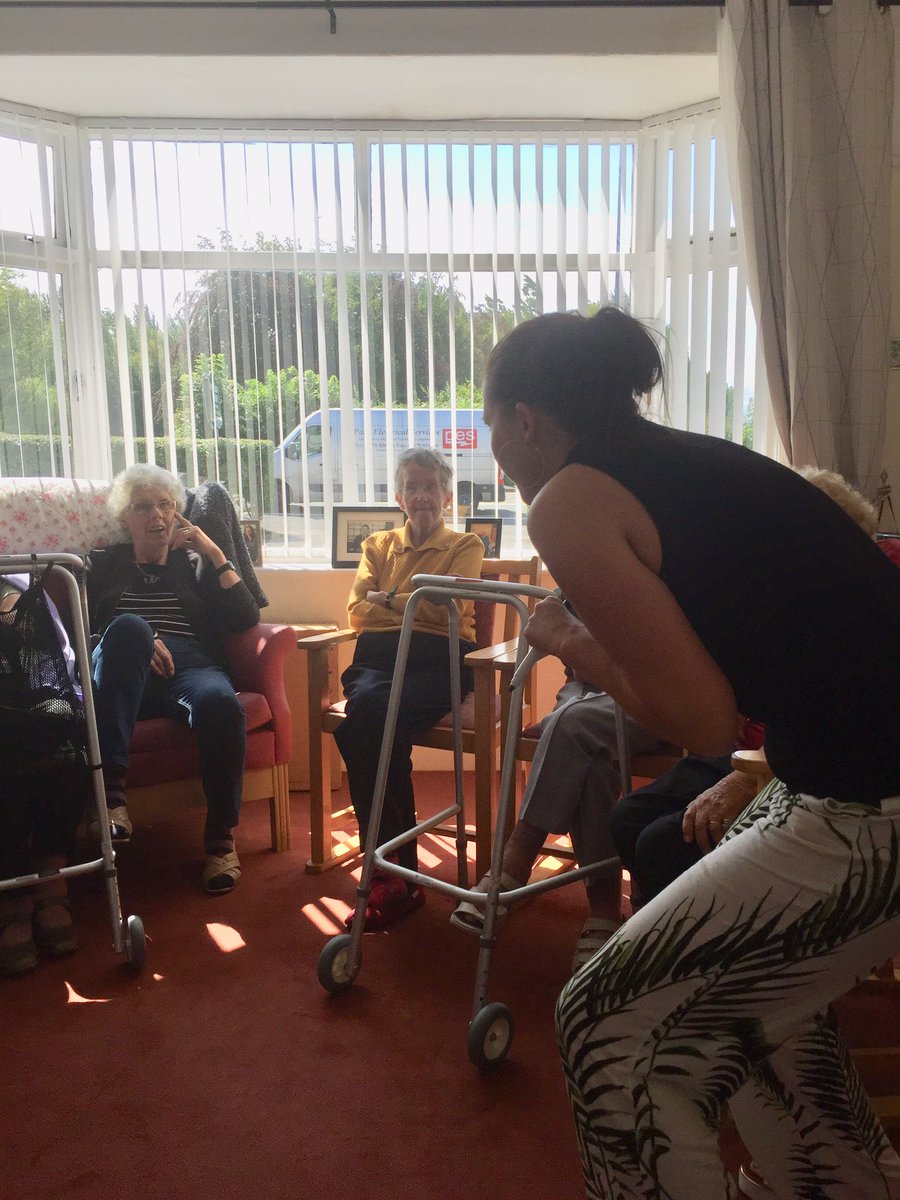windsor_care's tweet photo. Fabulous afternoon with Kitty, doing poetry Therapy. We all really enjoyed it, and are looking forward to Kitty coming in every week for Lego and poetry therapy. Everyone commented how much they had enjoyed it 😀#Activities# https://t.co/CBODtWWZZ2