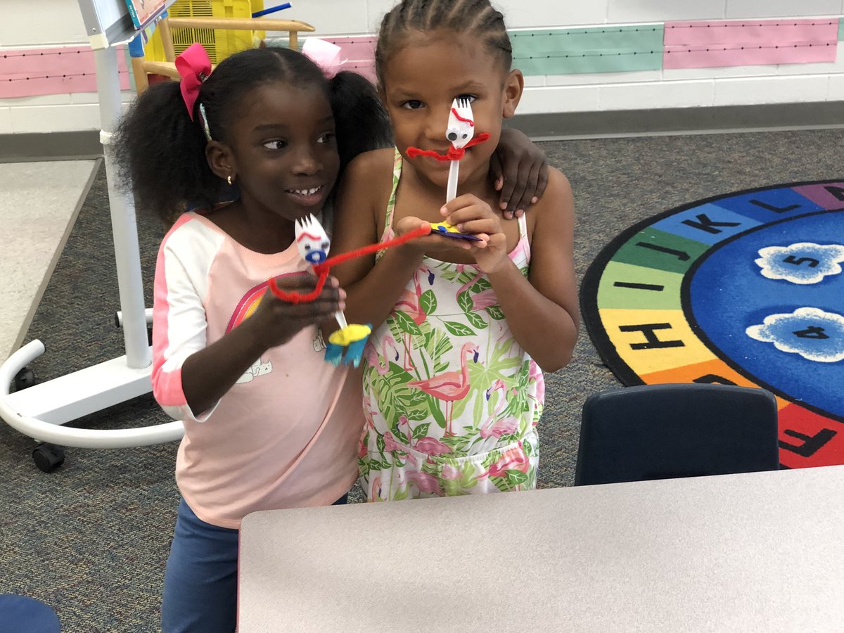 nwojack's tweet photo. First day of kindergarten and we made Forky from Toy Story @SerenaHills_161 https://t.co/vAsuUADMzK