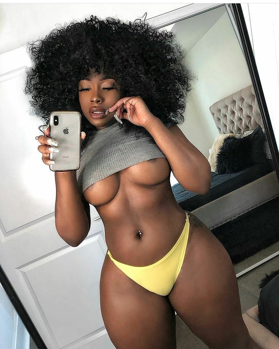hit__n's tweet photo. A lady said men will still cheat on this girl. 

I said it's a lie 🤥 

Yo gang will you cheat on her? https://t.co/OOoJEeUsJA
