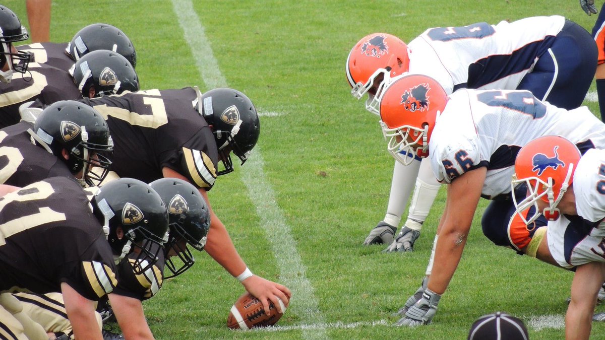 StakeStudio's tweet photo. "I don't understand American football at all. It looks like all-in wrestling with crash helmets."
Sting

#football #footballplayer #footballgame #footballseason #footballer #footballboots #footballteam #footballlife #footballgirl #Footballbet #footballgambling #footballtraining https://t.co/I5eoZm0kZN