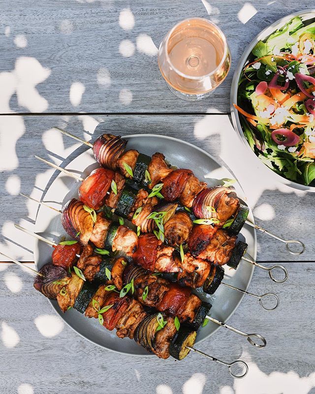 Holding on to summer as long as possible by grilling all the things! My Local-Style BBQ (Huli-Huli) Chicken has been on repeat, so to jazz it up, I skewered them using <a href="/CrateandBarrel/">Crate and Barrel</a>’s game-changing non-stick metal skewers. Served them up with a gia… ift.tt/31In4rj