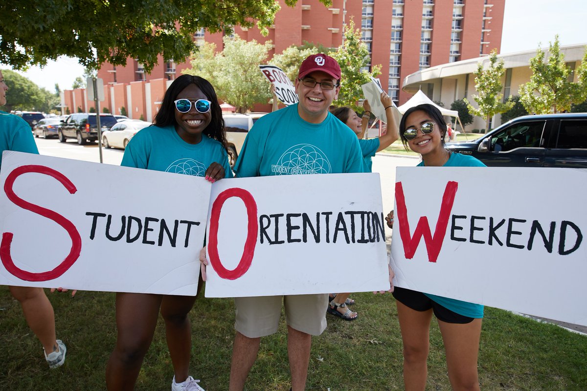 UofOklahoma's tweet photo. We're excited to welcome #OU2023 to campus today! #OUMoveIn19 https://t.co/Fz7ZwstoVl