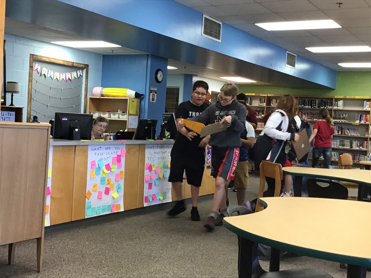 librarianliana's tweet photo. Loved every second of 8th grade Media Center Orientation Day! Completed a reading inventory and an intense scavenger hunt! This year is going to be something special.
#onewhitfield #whitfieldreads #readingwaves #edutwitter #literacyforall #dreamjob https://t.co/qKAuuEYREa