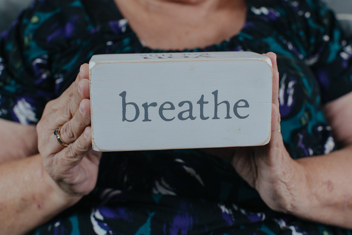 live__humanly's tweet photo. Inhale. Exhale. Inhale. Exhale🧘🏽‍♂️

Today is #nationalrelaxationday. Take some time out for you today. Even if it's just 10 minutes. Make yourself a priority. 

Feel free to share how trips on how you relax on https://t.co/B381AsGlOa &amp; help others learn to make time for themselves. https://t.co/mz5OjvQ3xG
